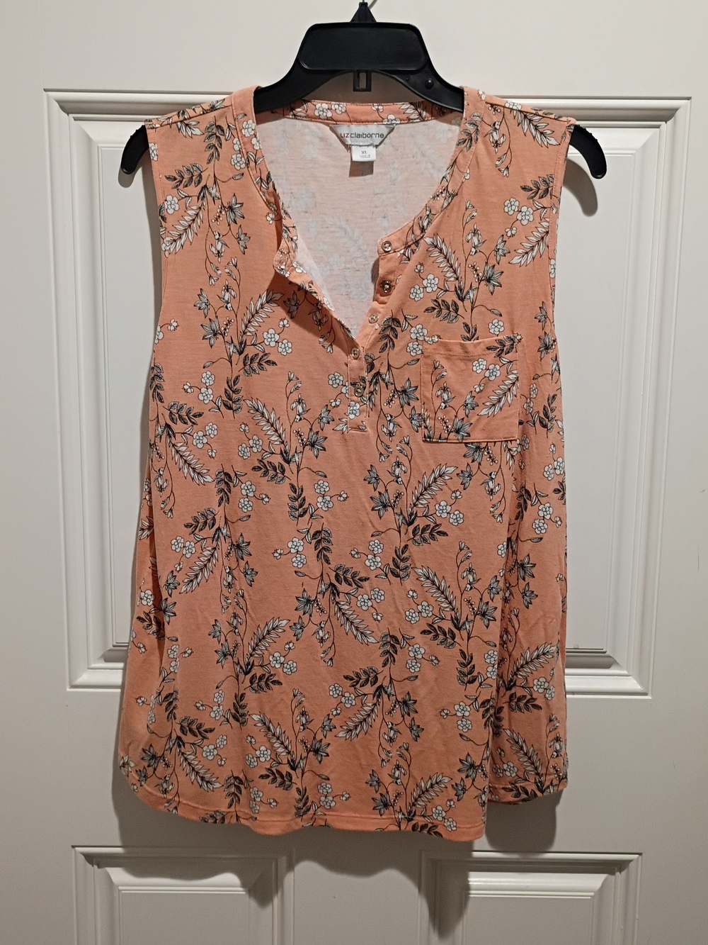 Liz Claiborne Peach Floral Sleeveless Henley Top